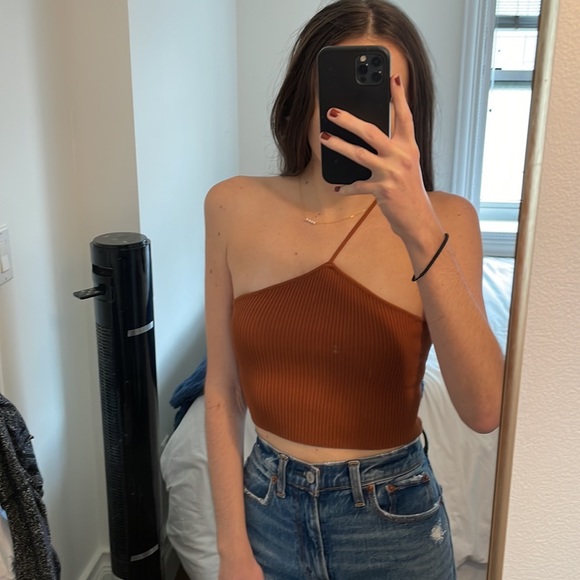 Princess Polly Crop Top - Picture 2 of 7